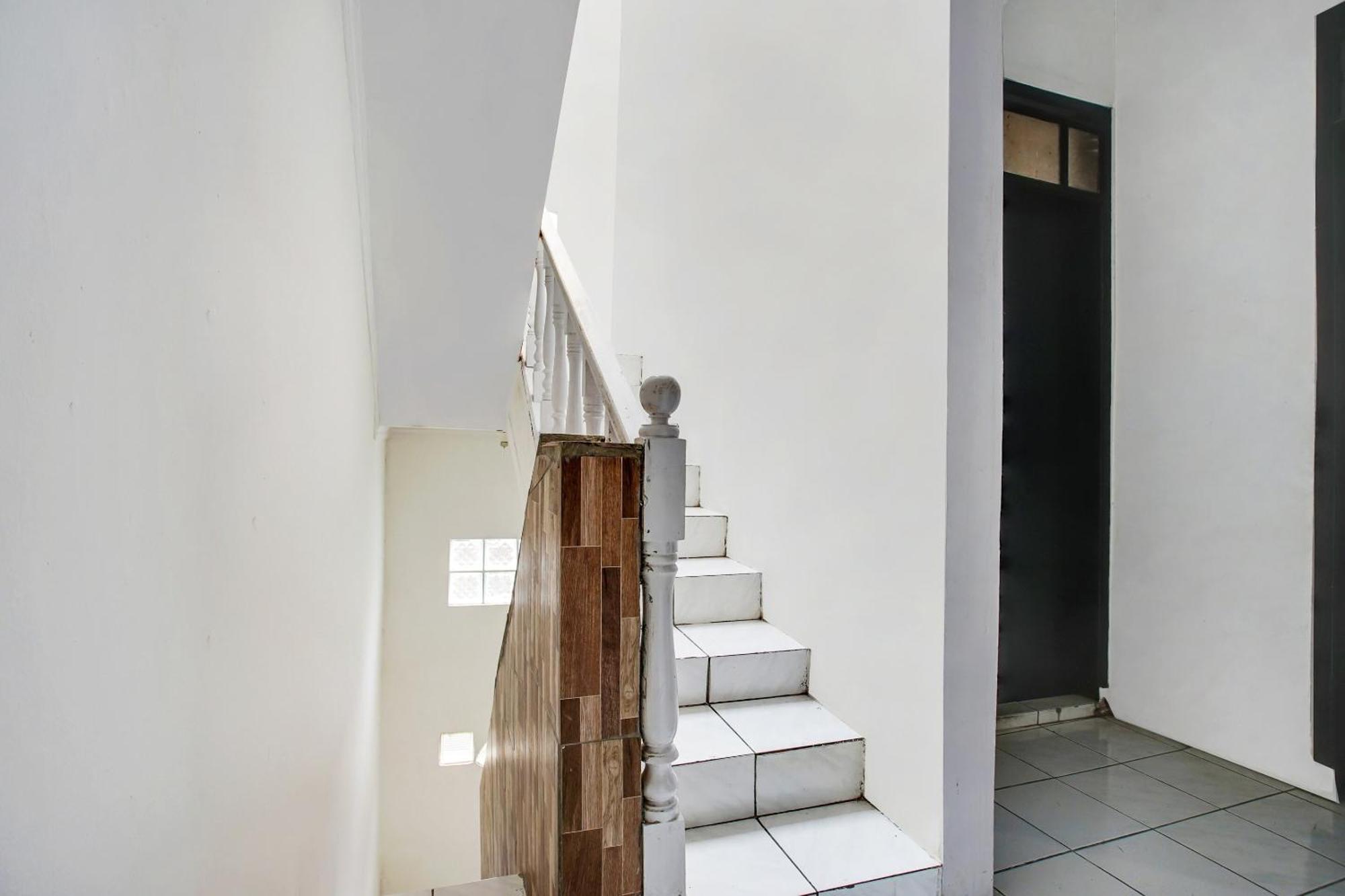 Spot On 91117 Sriwijaya Residence Syariah Bandung Eksteriør bilde